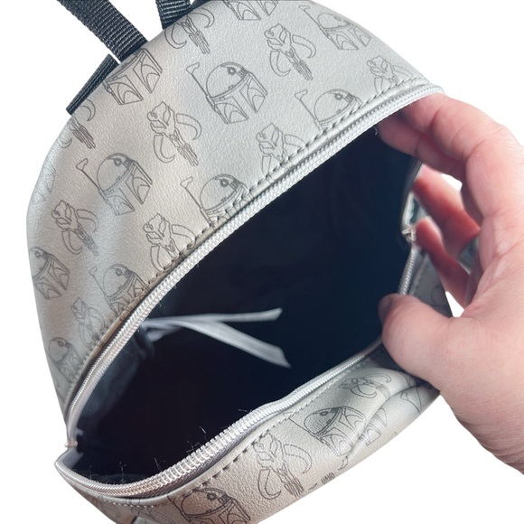 Funko Star Wars Book of Mandalorian Boba Fett Mini Backpack Collectible Bag EUC - Picture 5 of 7